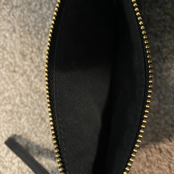 Coach Pebbled Leather Long Zip Card Wallet-Wristlet – new condition, barely used - Picture 3 of 3